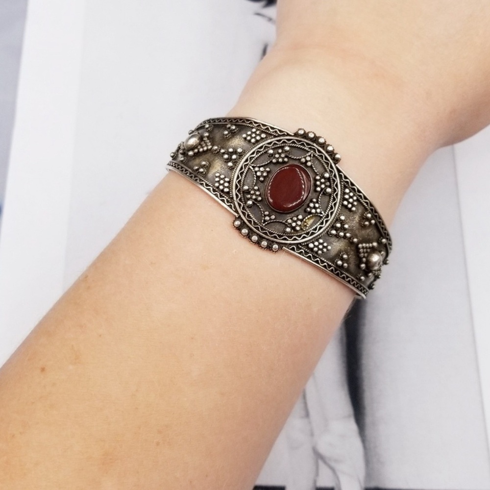 Vintage Italian Sterling Silver Carnelian Bracelet - Picture 3 of 8